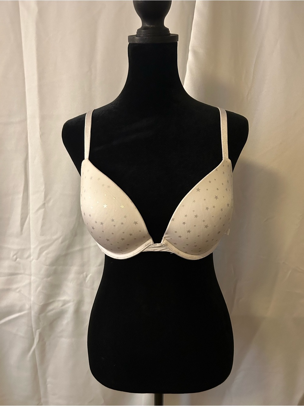 Victoria's Secret White Push Up Bra with Silver Star Accents